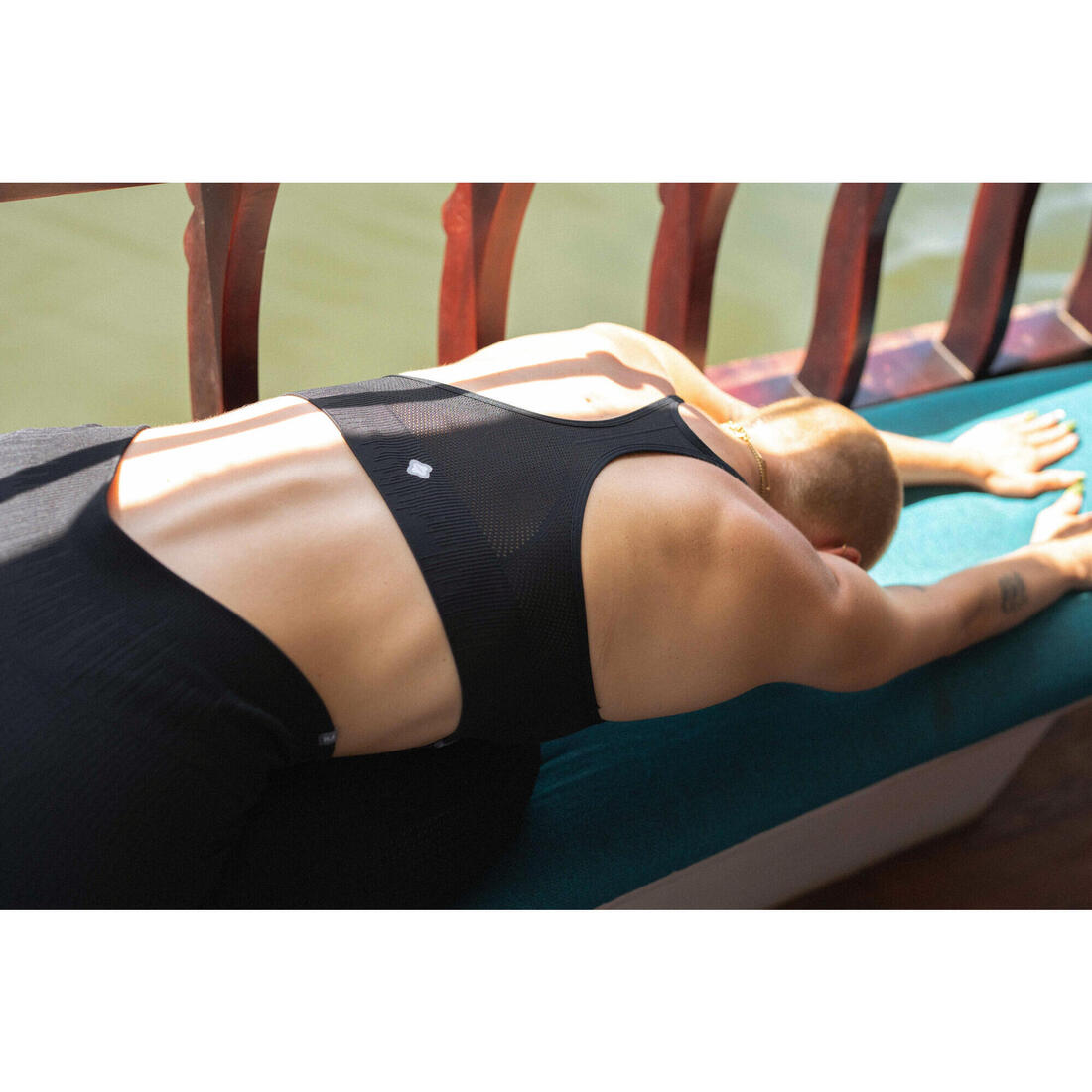 Brassière dos nageur respirant maintien léger Femme, Noir
