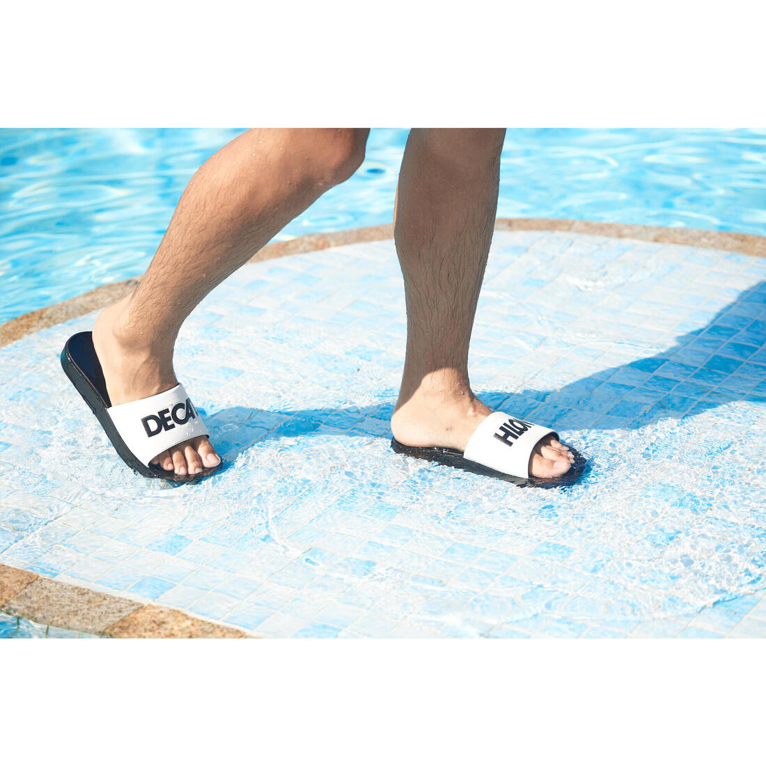 Sandales claquettes piscine 900 collector noir blanc