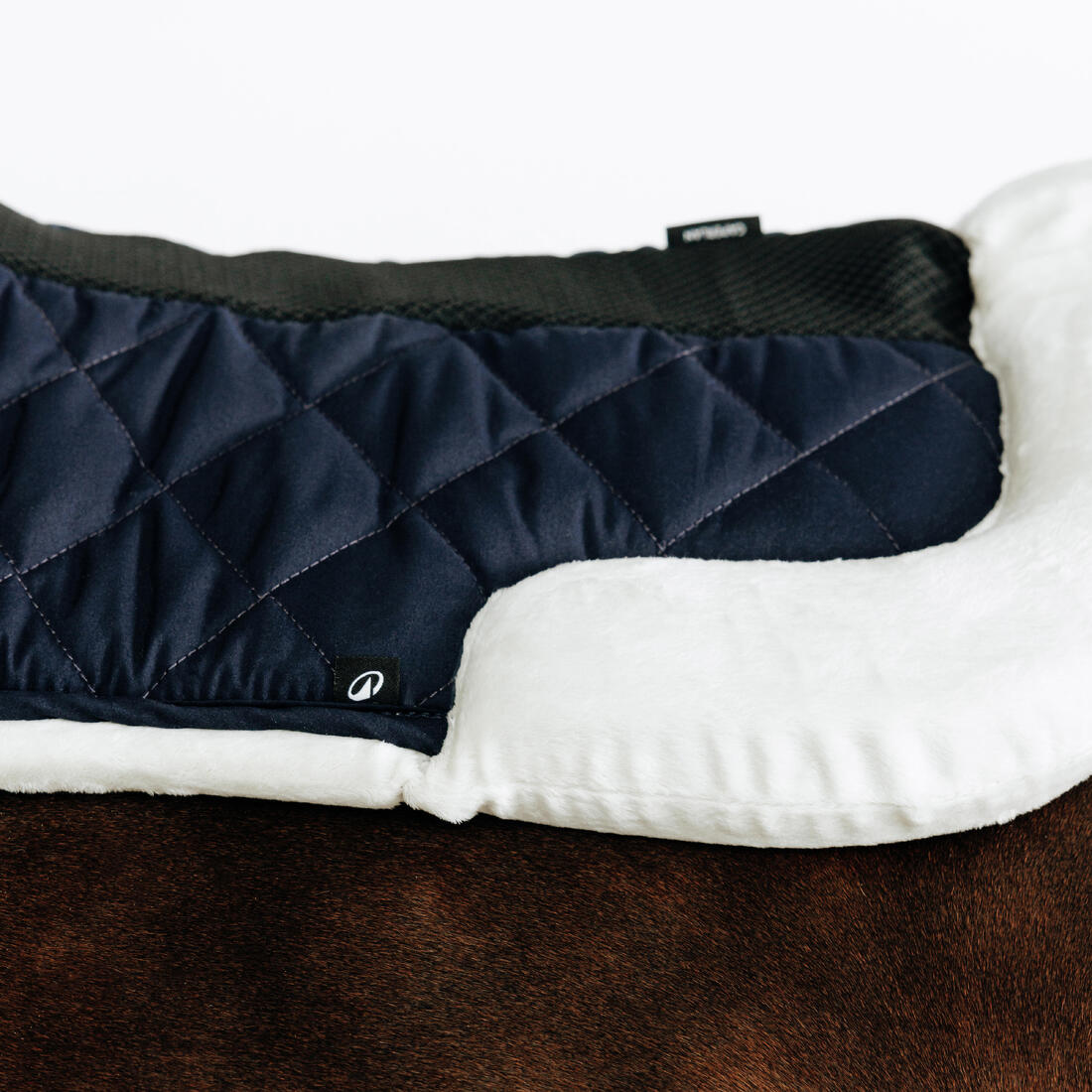 AMORTISSEUR CHEVAL ET PONEY MOUTON SYNTHETIQUE ROUGE GRENAT 500