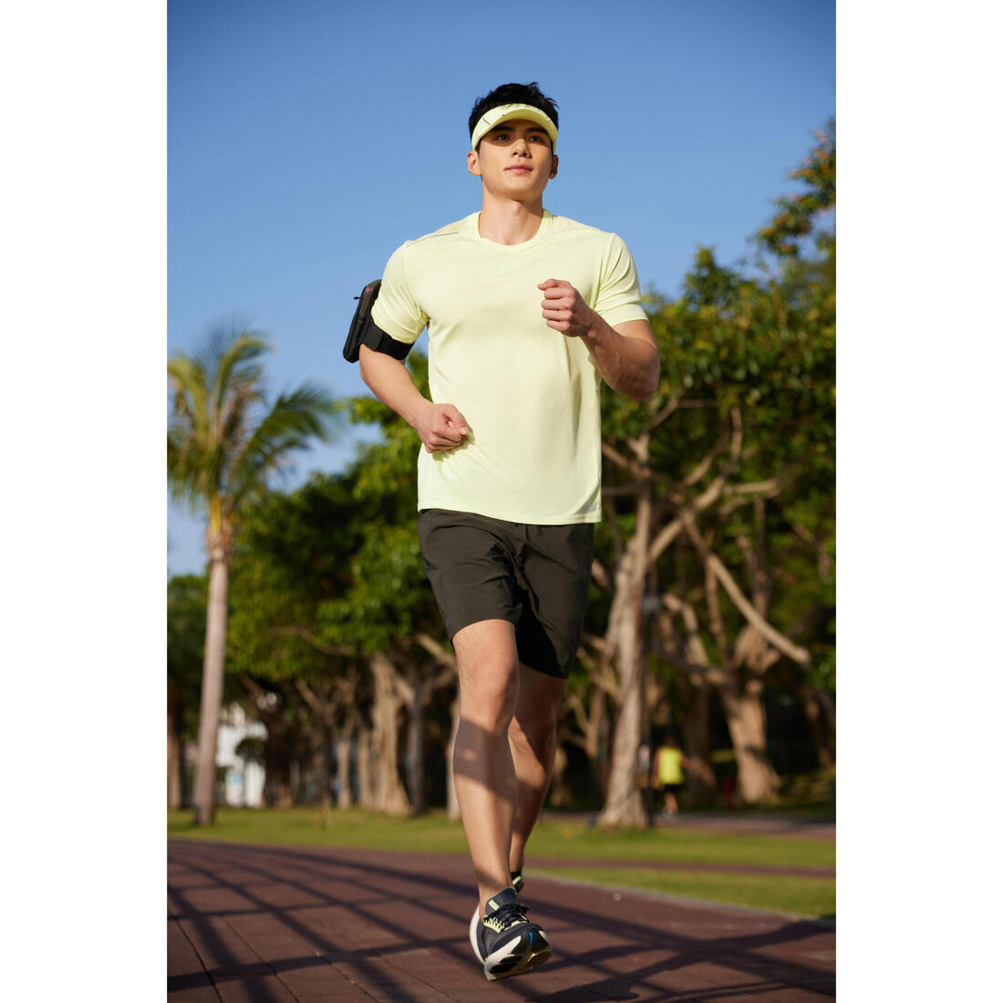 Brassard running smartphone adulte -KIPRUN multipoches noir