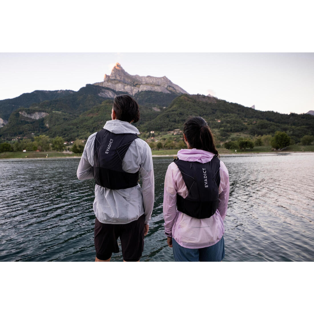 Short de trail running baggy femme noir