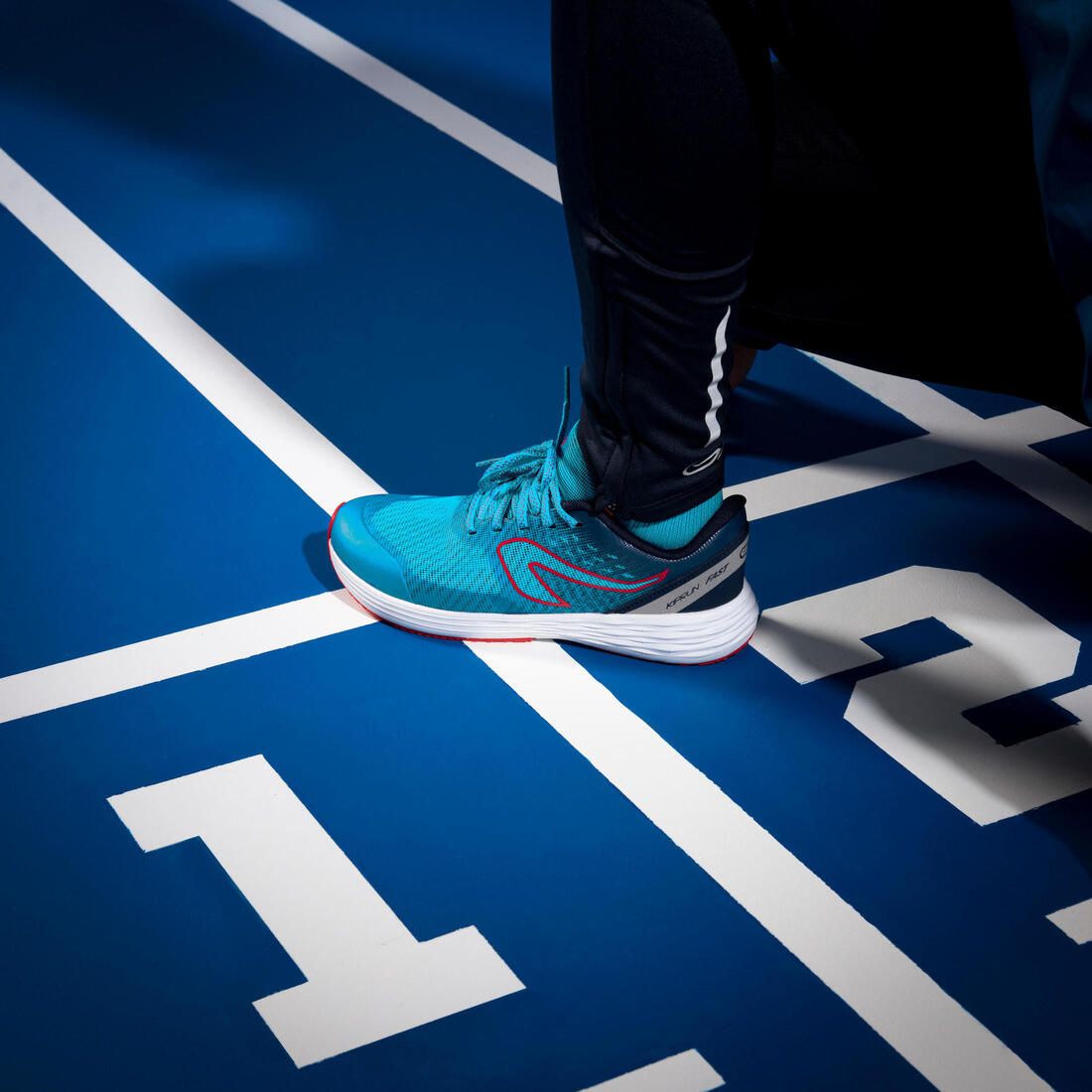 Chaussures de running Enfant -  Kiprun fast noires jaunes