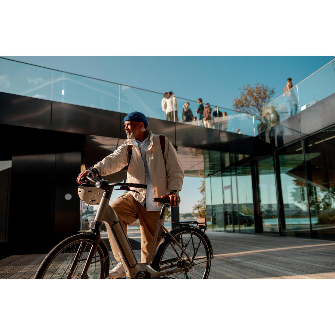 Vélo ville électrique à moteur automatique owuru cadre bas LD 940 E connect