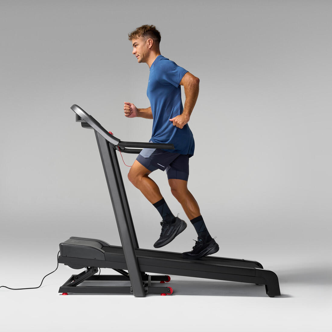 Tapis de course 13km/h, T520B