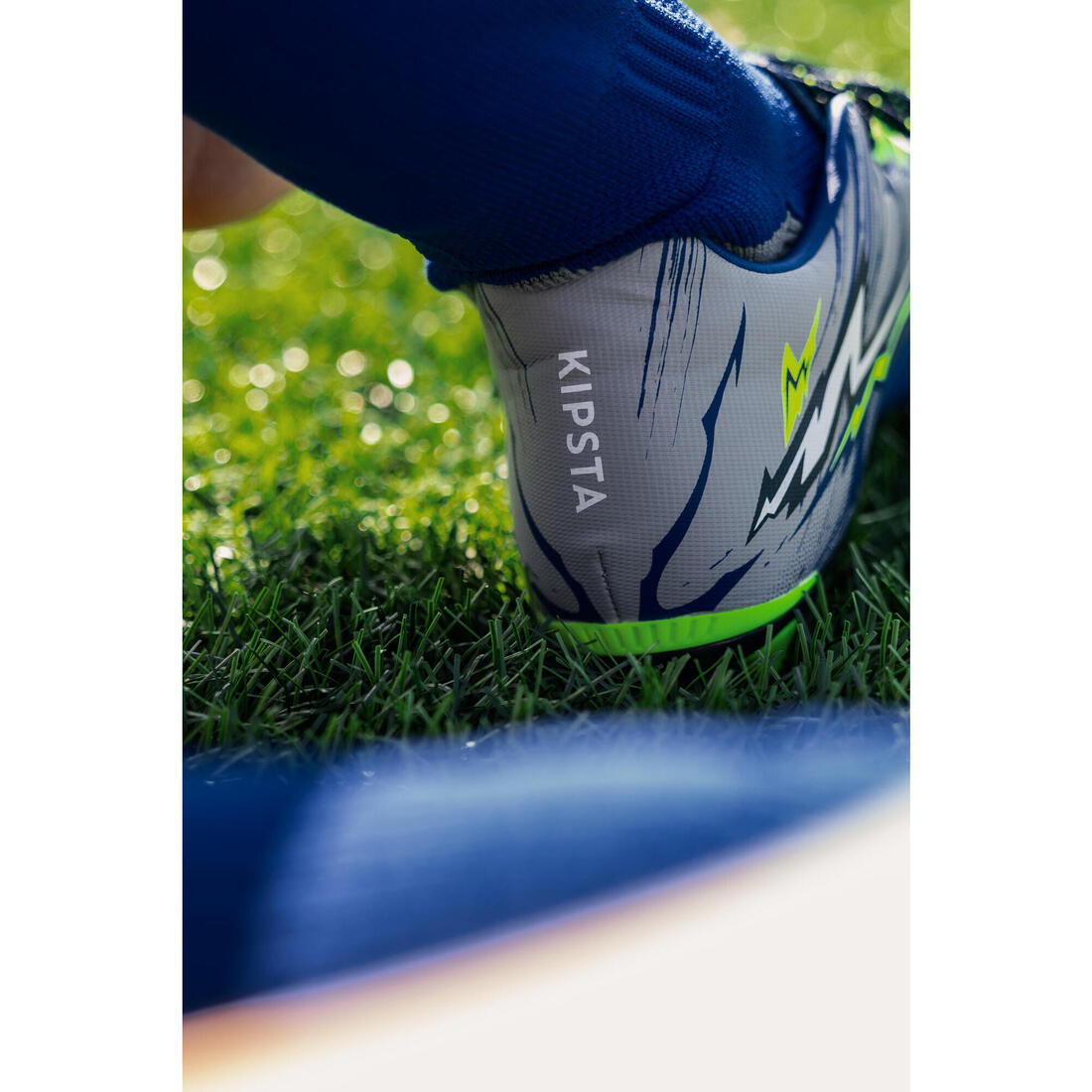 CHAUSSURES DE RUGBY MOULÉES TERRAIN SEC R500 ENFANT