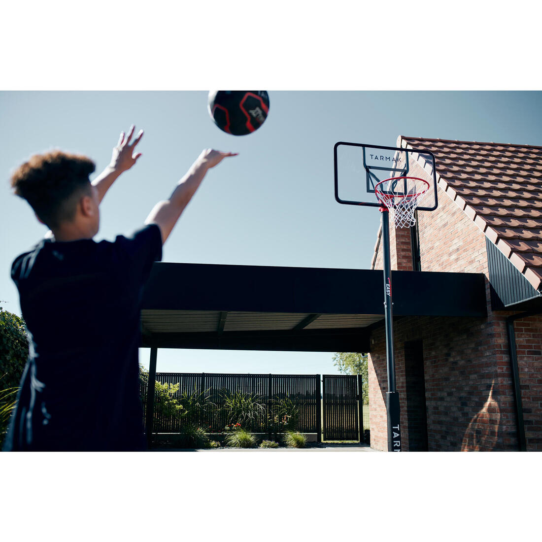 Ballon de basketball taille 7 - Resist 900 jaune noir