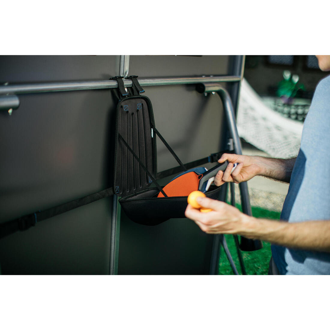 PORTE RAQUETTES AMOVIBLE POUR TABLE DE PING PONG NOIRE