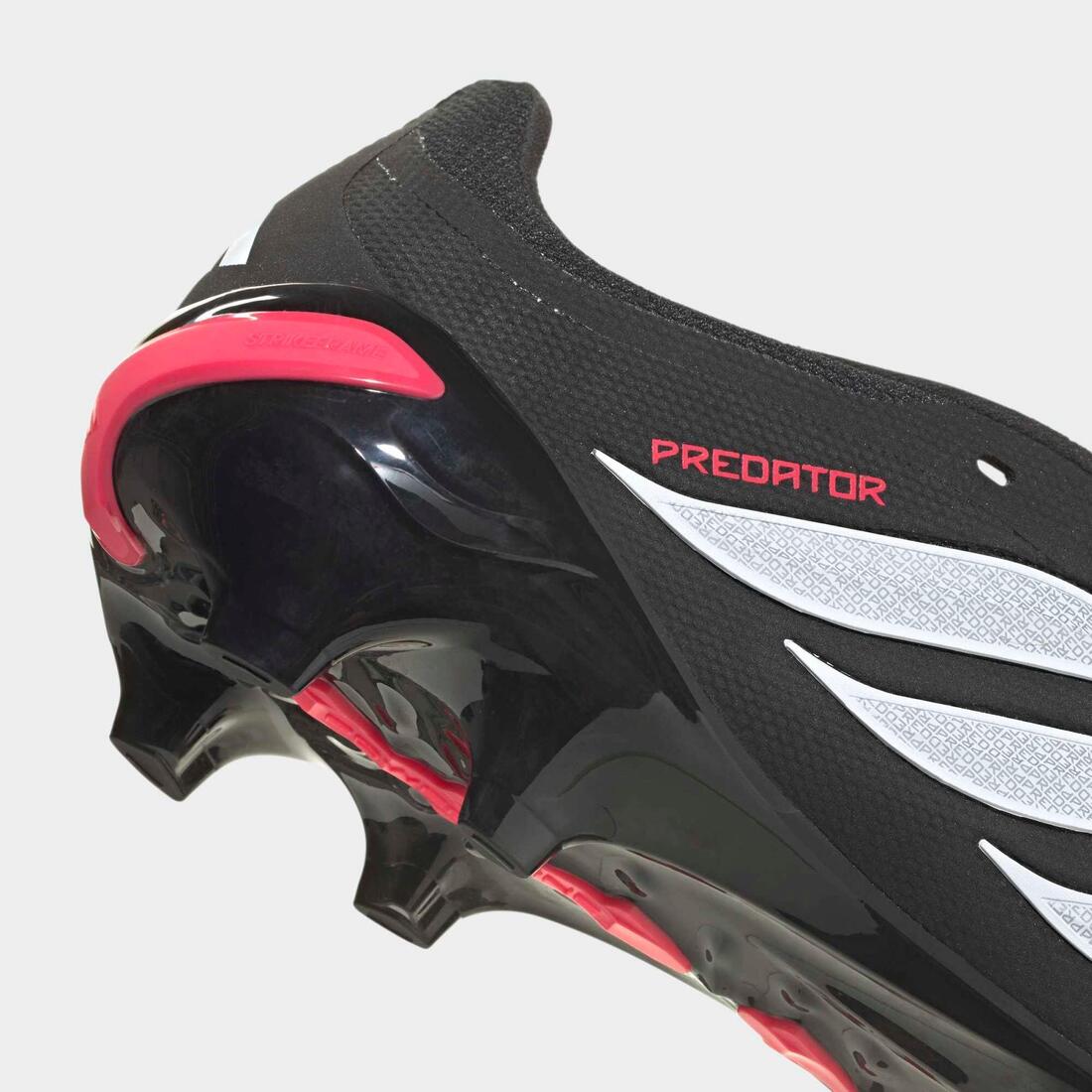 Chaussure Predator League FG/MG homme Black Pack