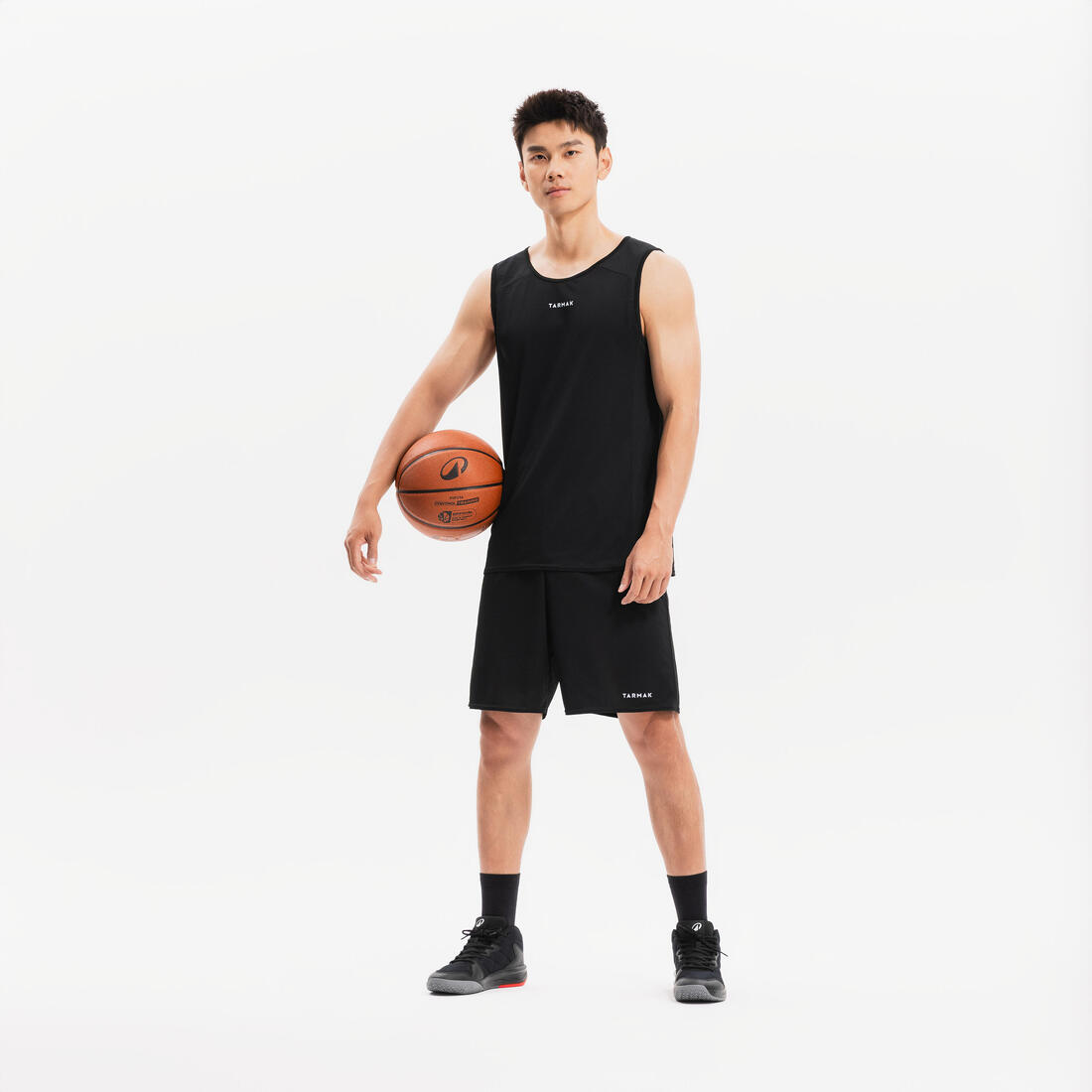 Chaussure de basketball ESSENTIAL 100 ADULTE - noir