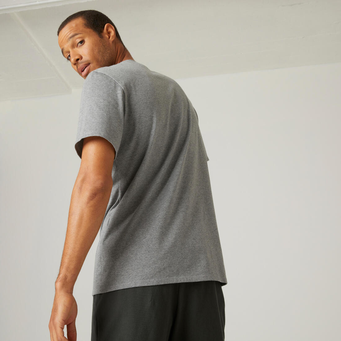 T-shirt fitness manches courtes slim coton col rond homme blanc a imprimé