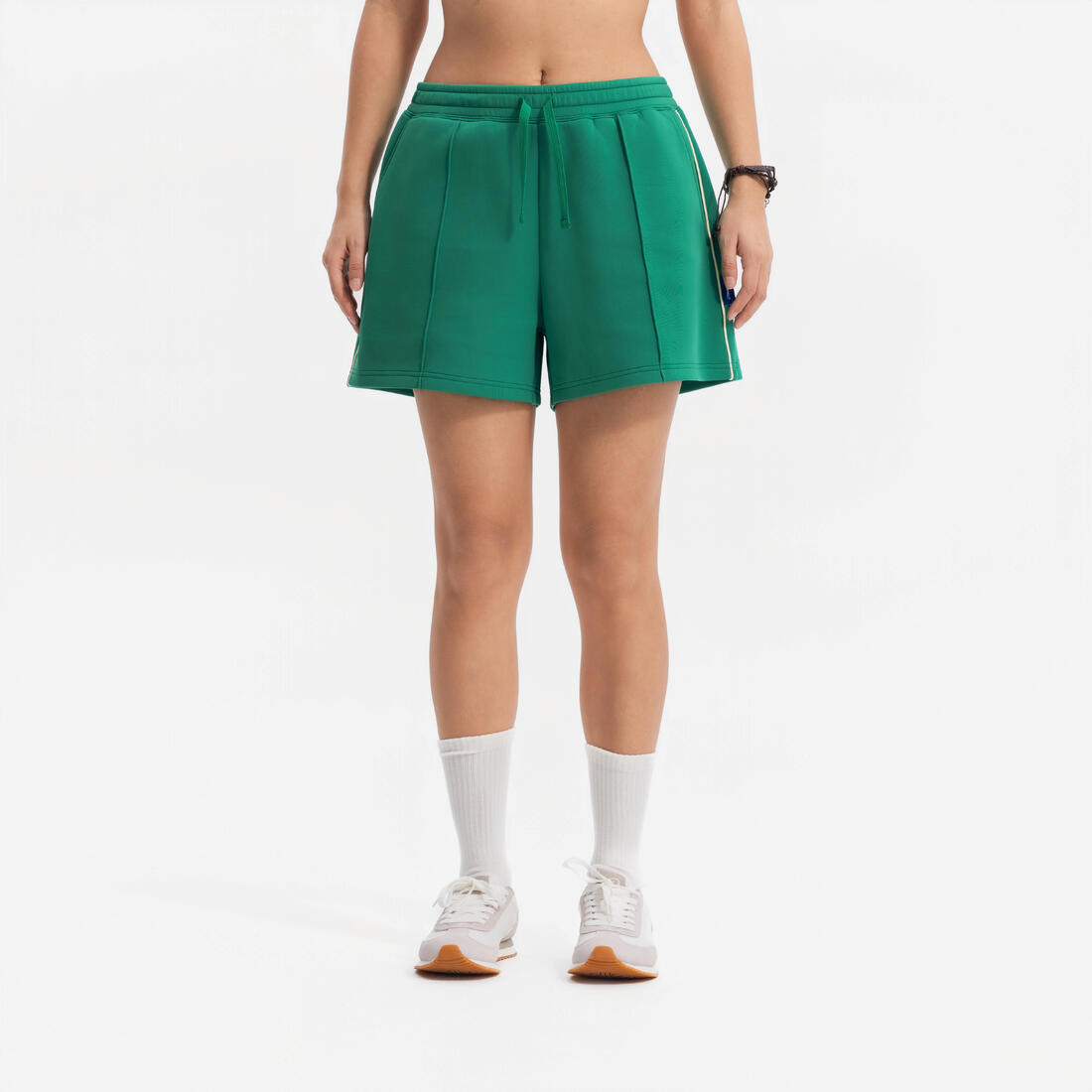 Short femme, Heritage
