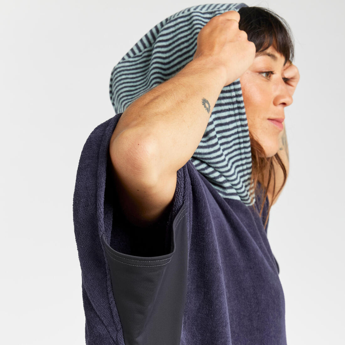 Poncho de plage surf adulte à partir de 150 cm, 900 Fish bleu gris