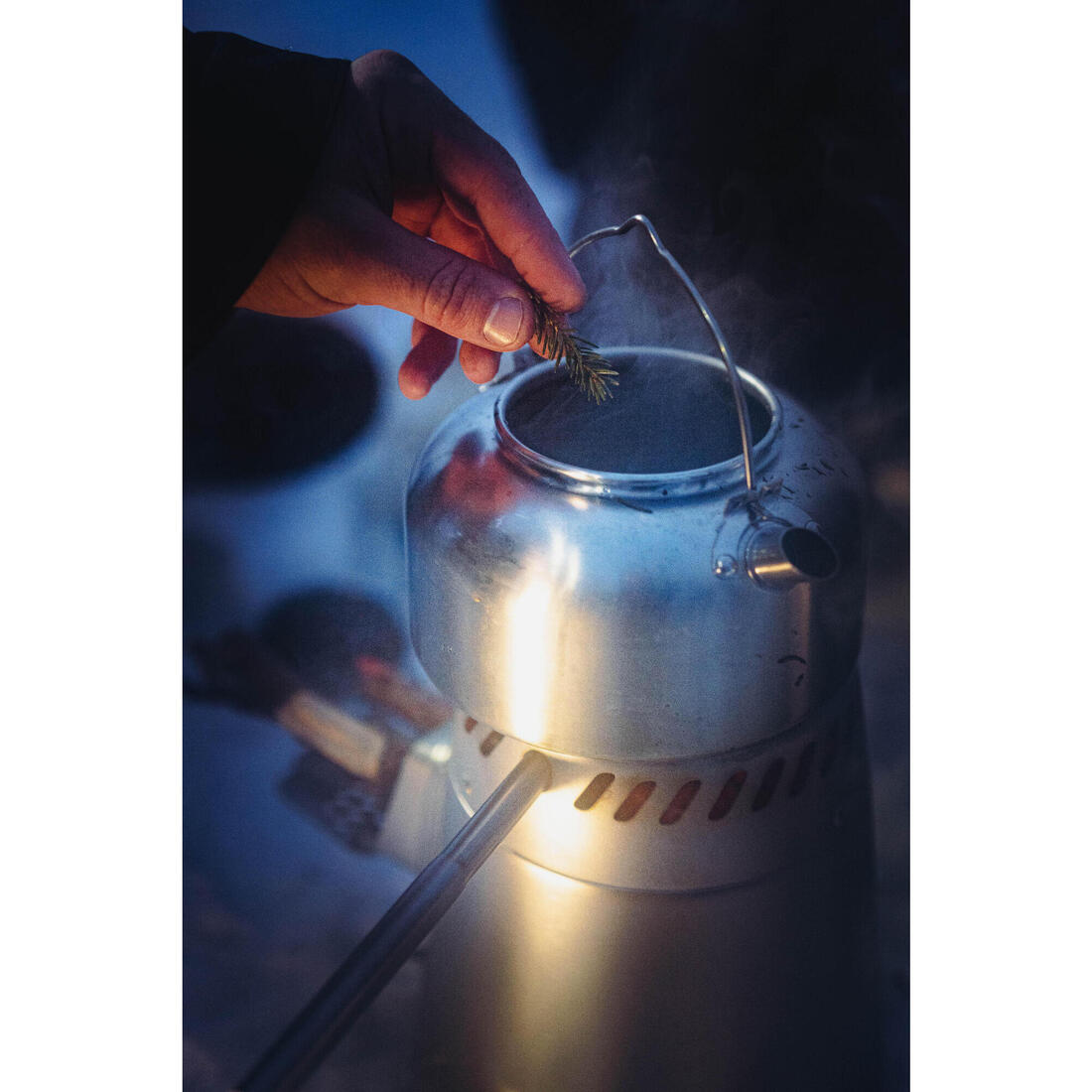 Bouilloire 500 acier inox 1 litre, pour le camping, le bivouac et la randonnée.
