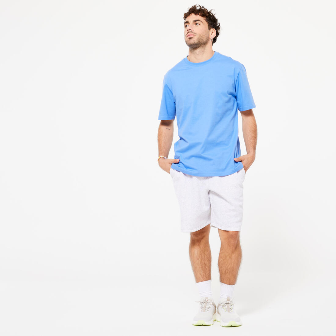 T-shirt fitness homme col rond manches courtes