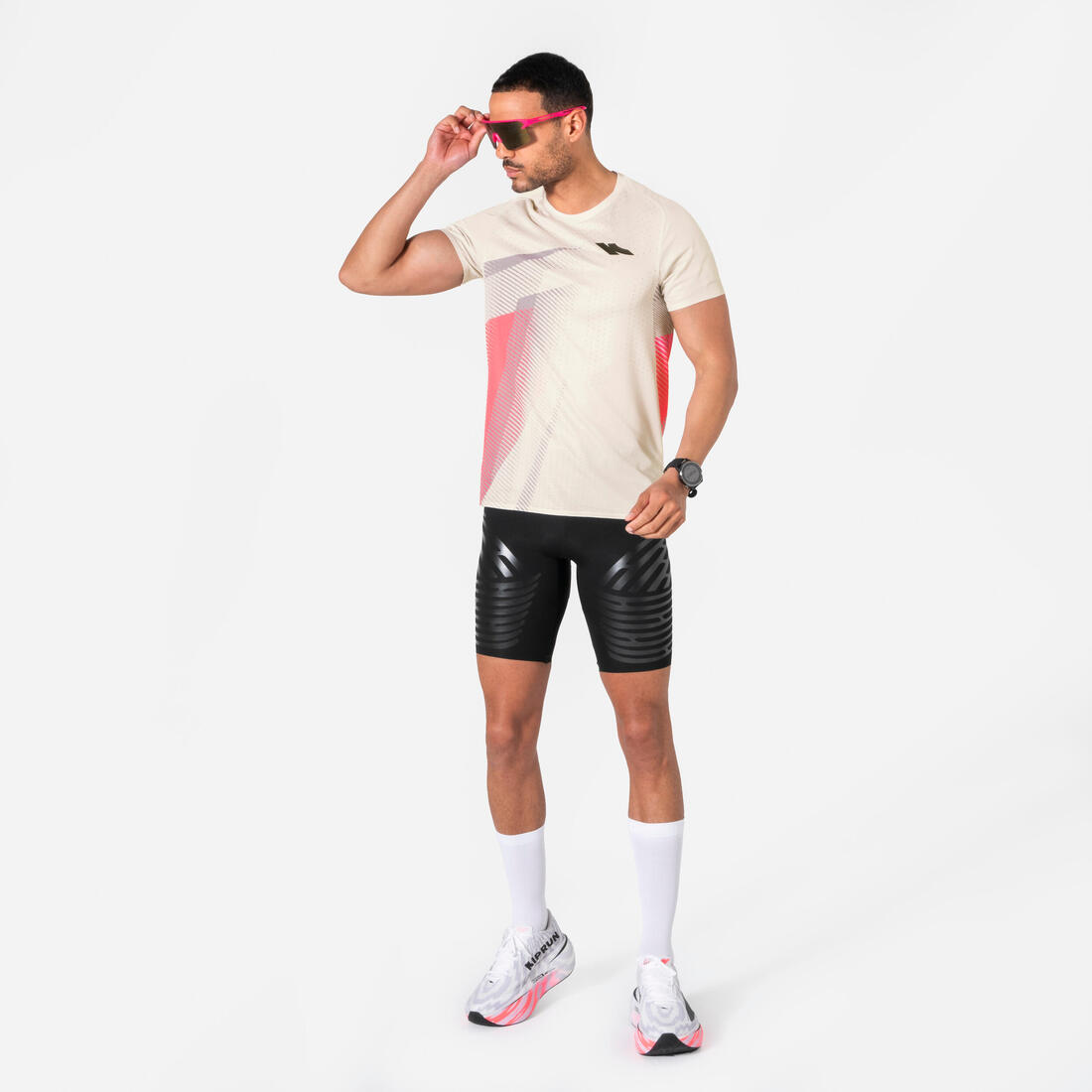 T-shirt de running Homme, Kiprun PROTEAM beige rose