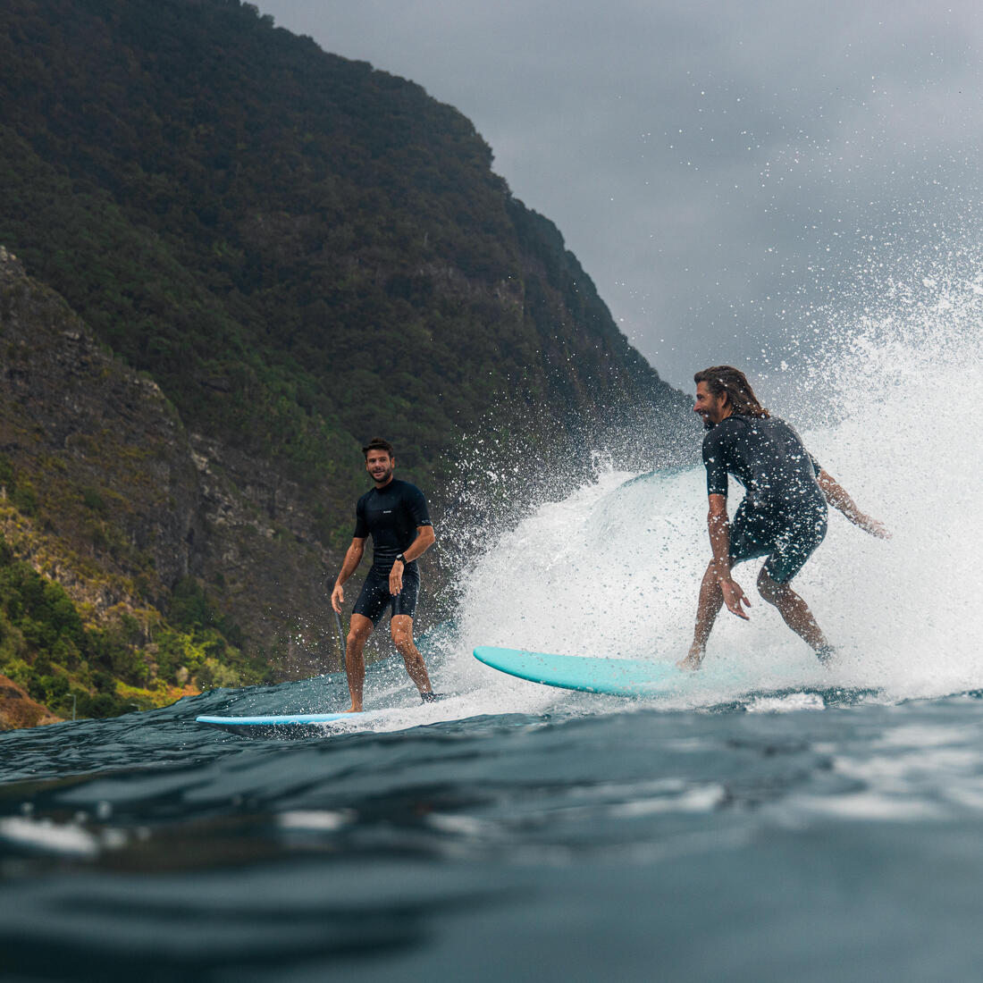 Planche de surf en mousse 6' swallow tail 49L - bleu ciel