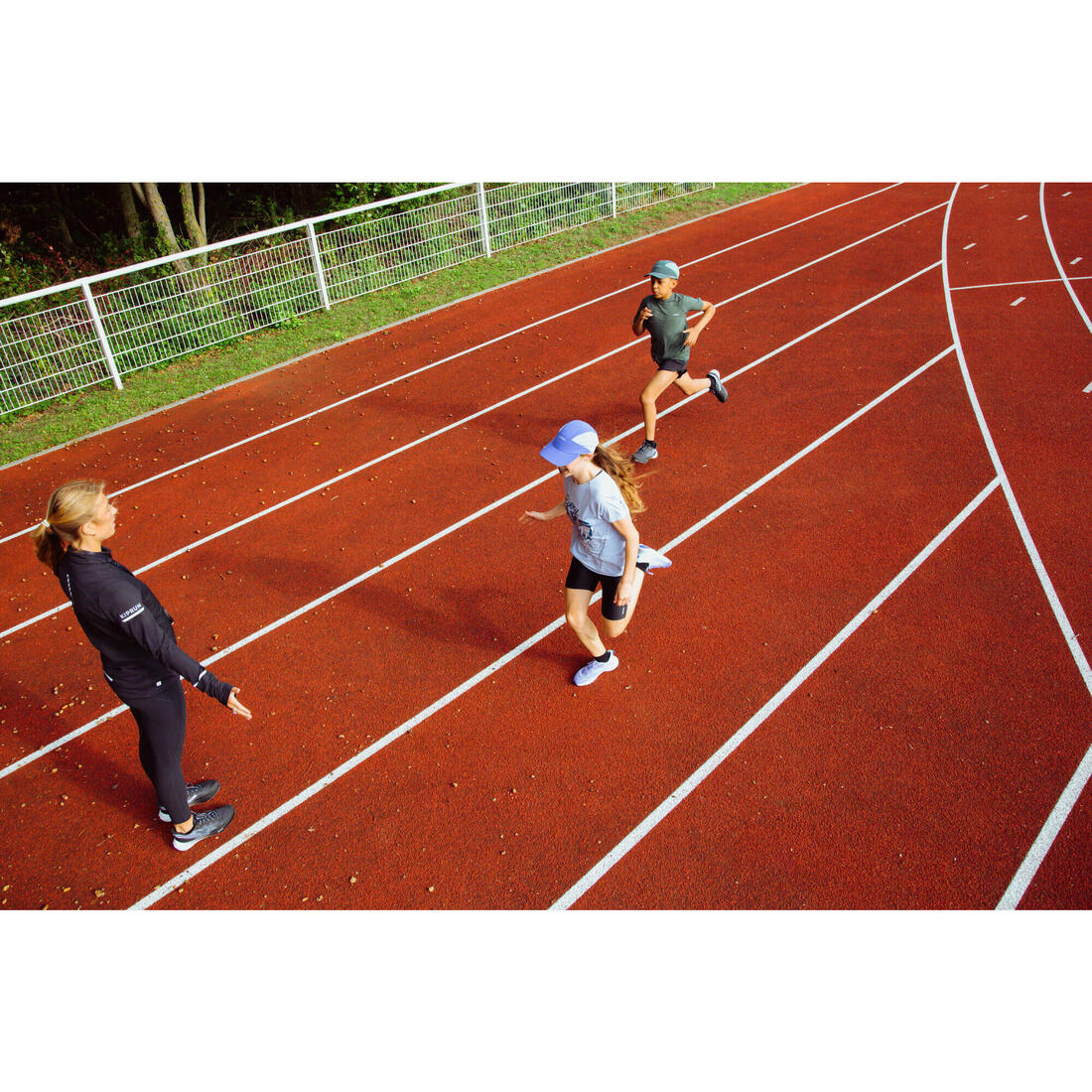 T-Shirt running sans couture Enfant - KIPRUN TS LIGHT 900 kaki