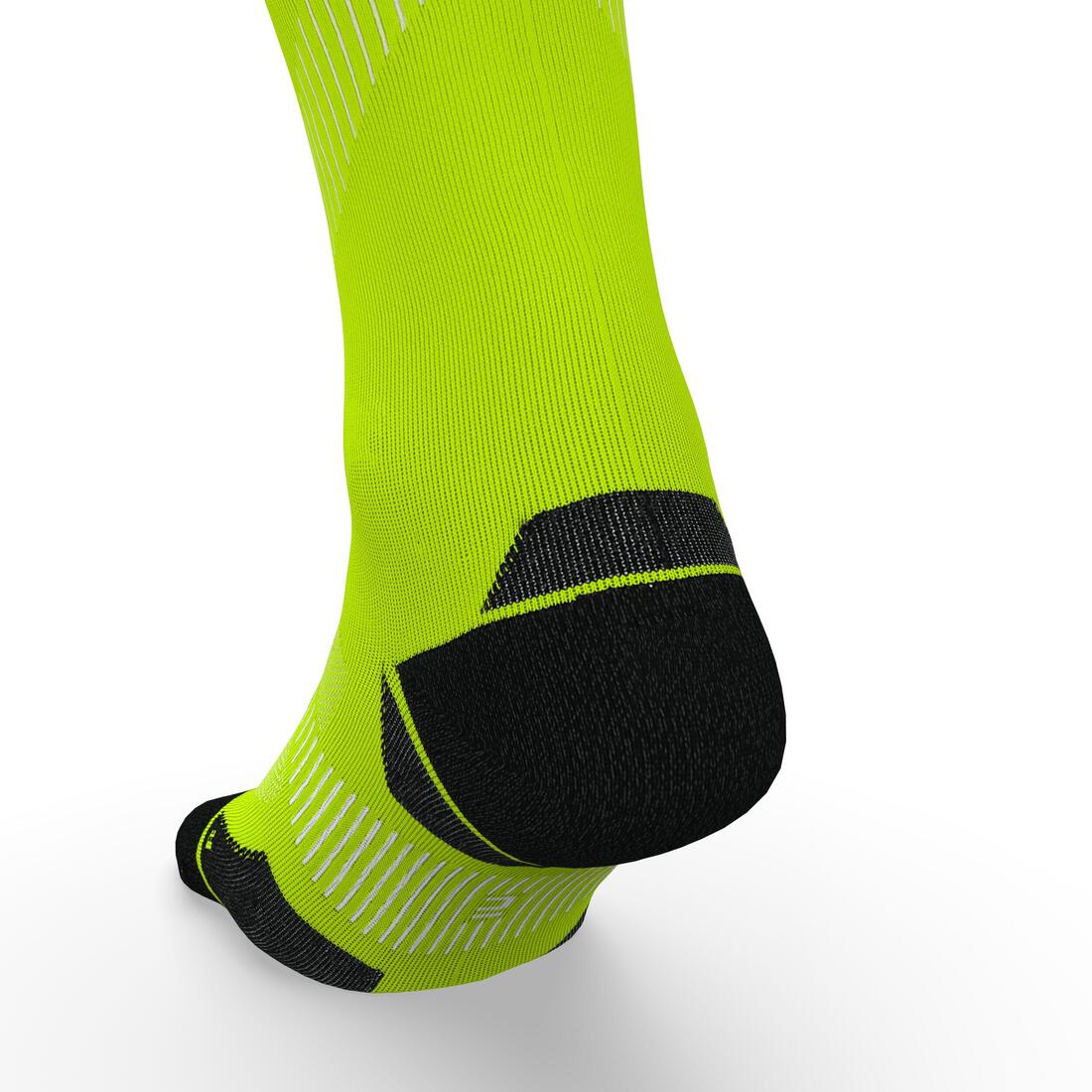 CHAUSSETTES DE RUNNING RUN900 FINES MI-MOLLET JAUNE FLUO