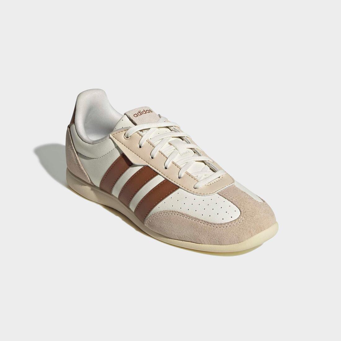 Baskets Adidas Barreda lo femme, blanc