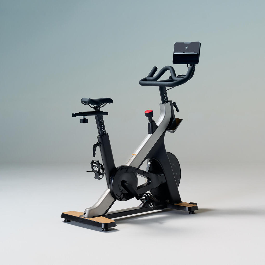 Vélo d'appartement connecté, training bike 900, garanti par Decathlon