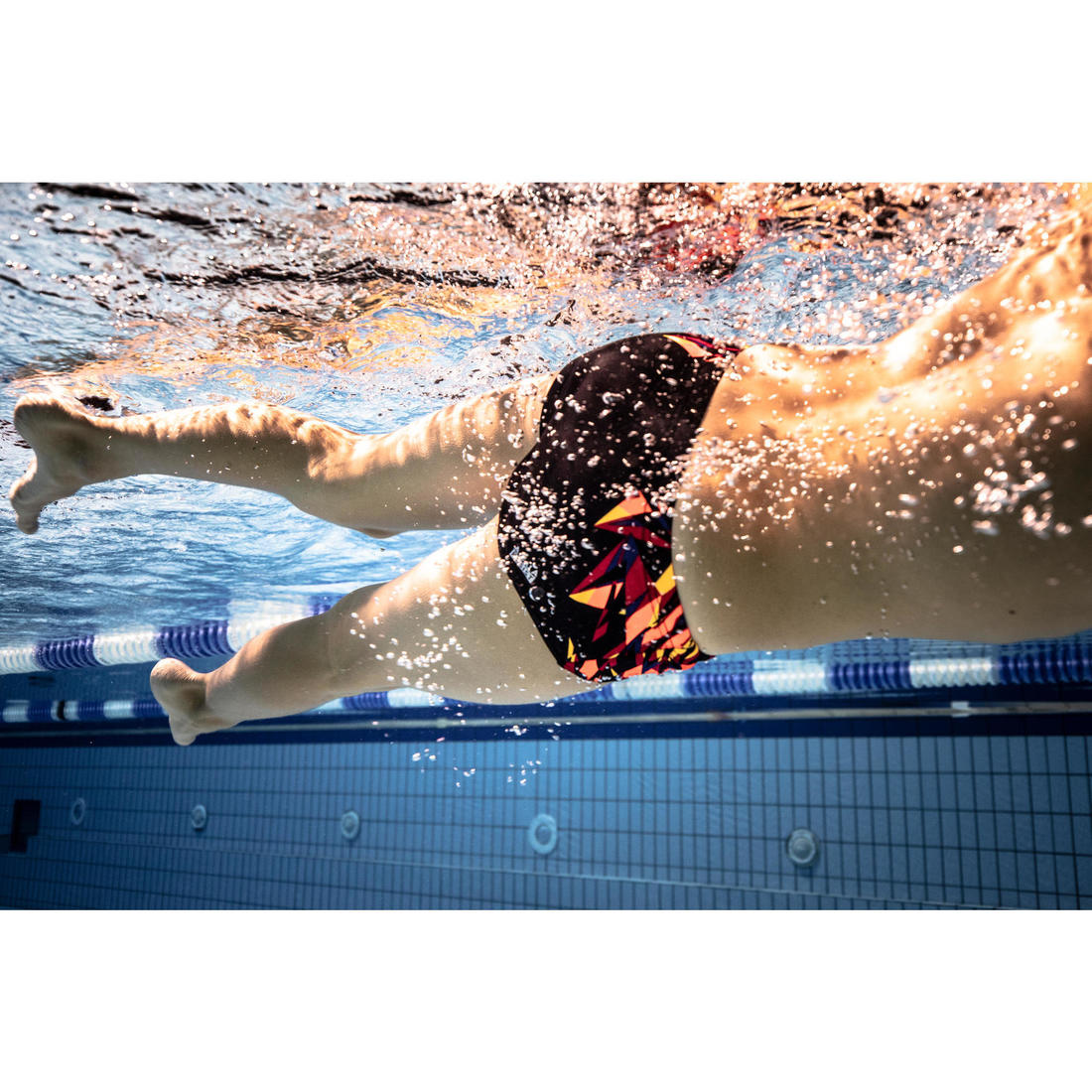 MAILLOT DE BAIN NATATION 900 SLIP  BANDEAU LINES