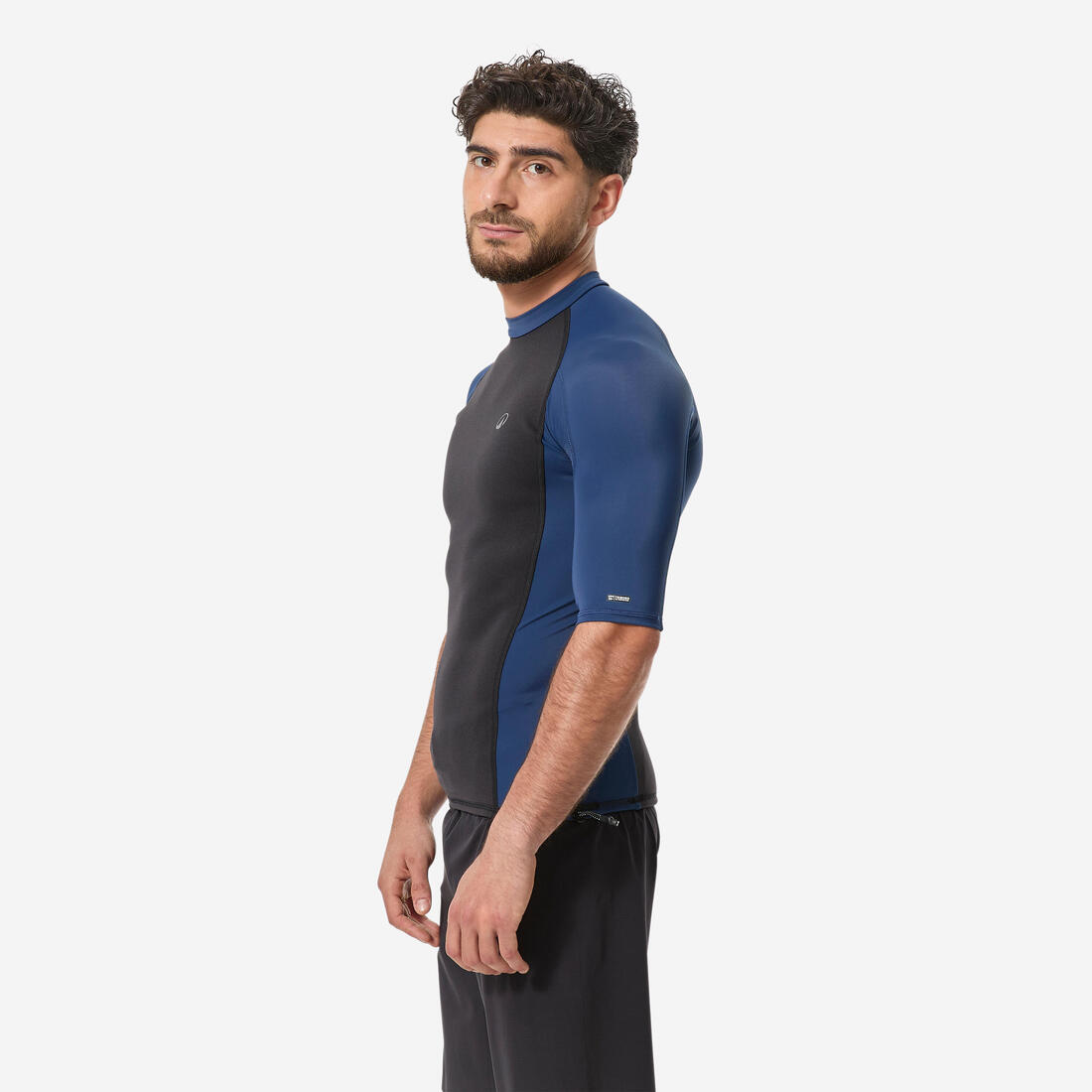 Tee-shirt anti UV surf top thermique Néoprène Lycra manches courtes homme.