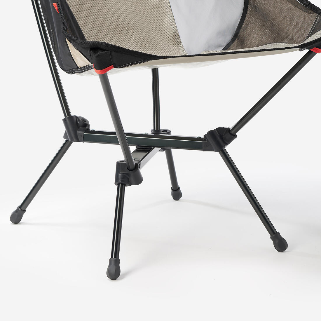 CHAISE BASSE DE CAMPING 500L - PLIANTE ET COMPACTE