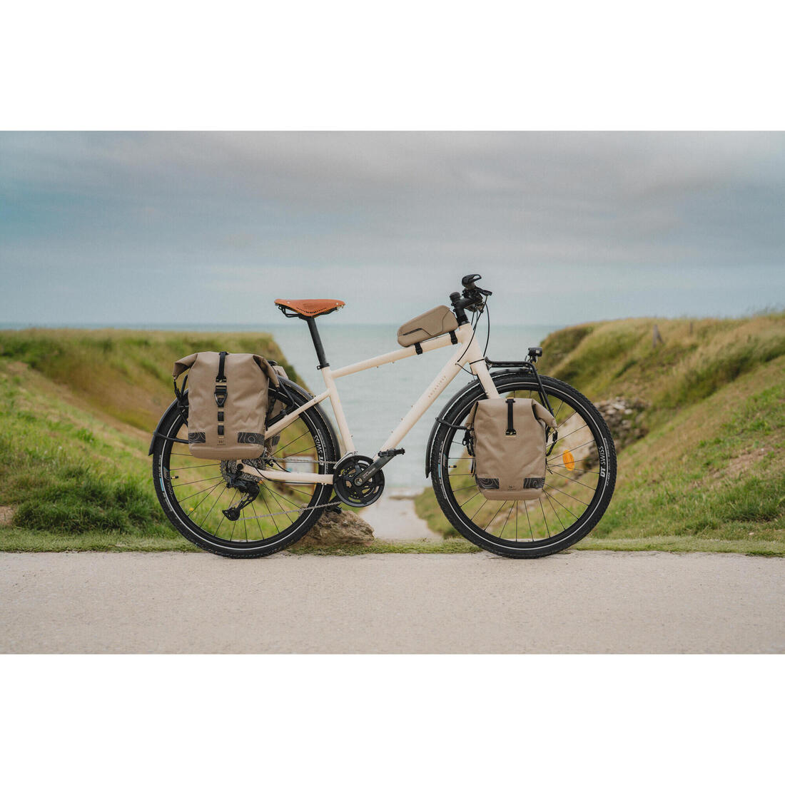 Sacoche porte bagage voyage à vélo 24L étanche IPX6, ADVT 900