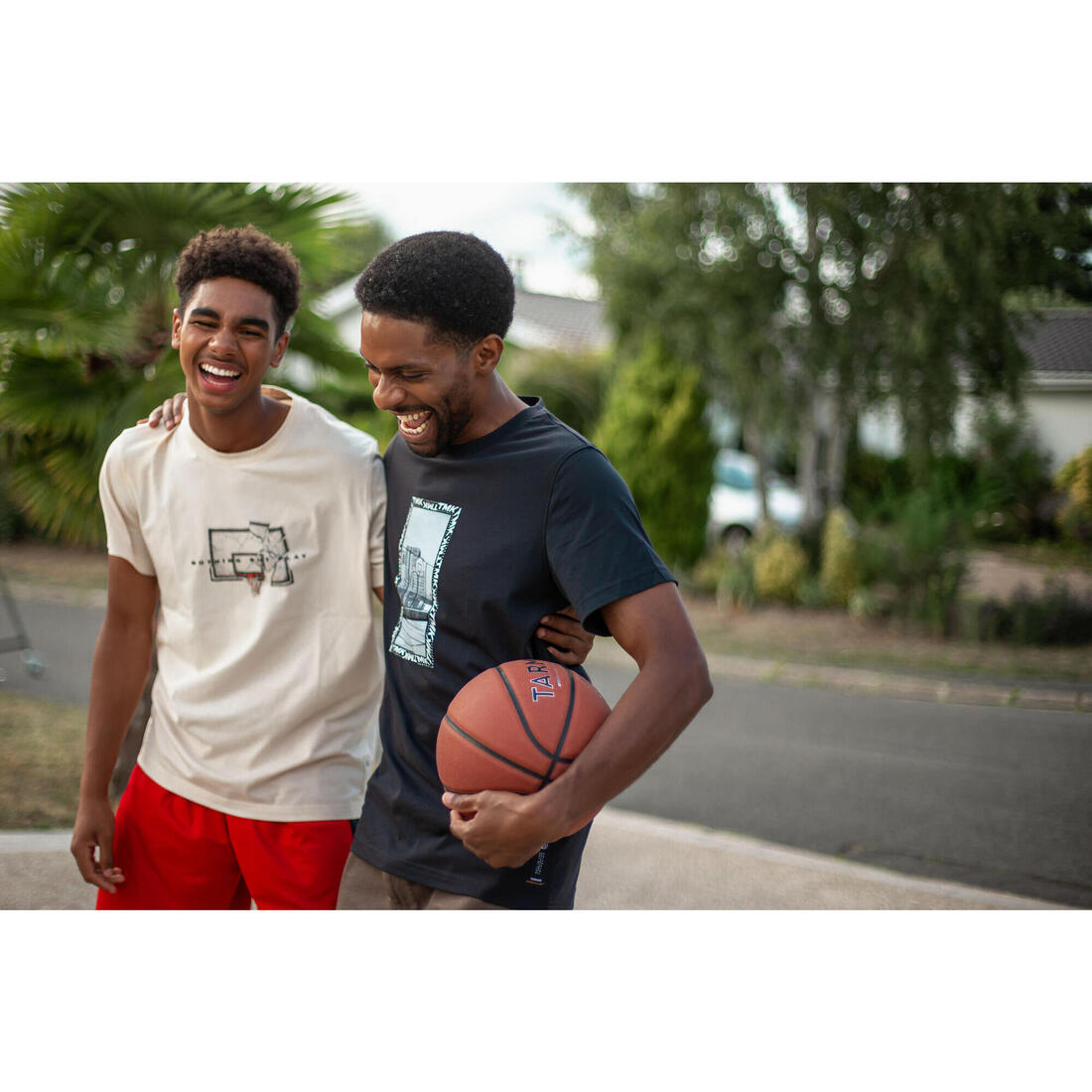 Arceau connecté de basketball avec mini-jeux - Decathlon Basketball Play