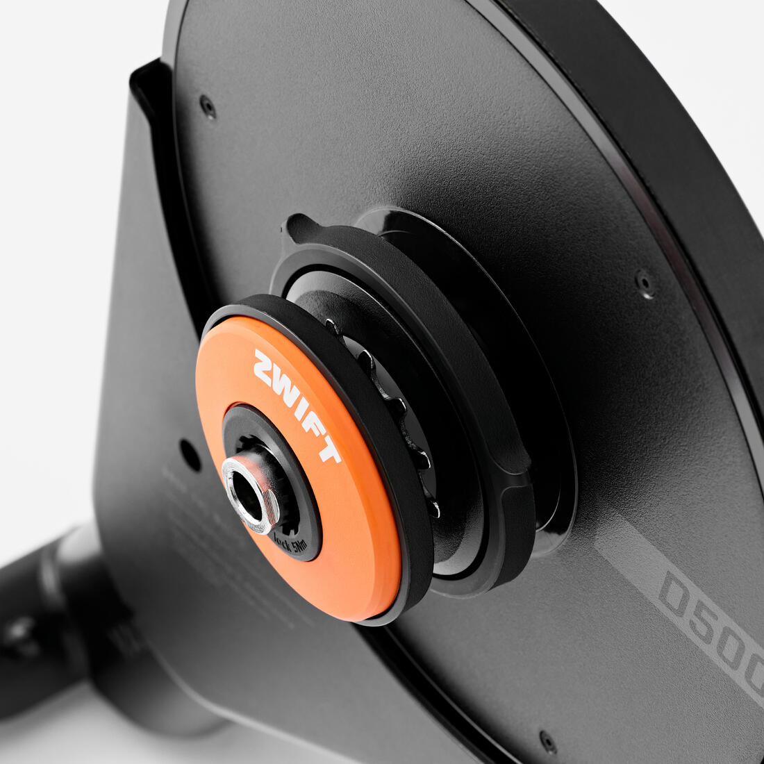Home trainer connecté avec "Zwift Cog and Click", D500