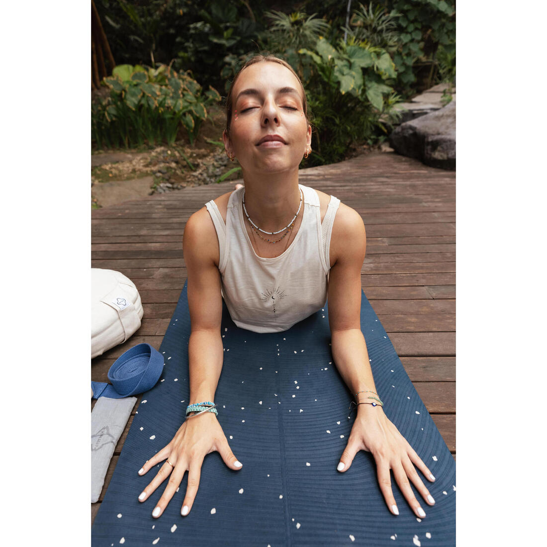 Tapis de yoga doux adhérence et confort 5 mm