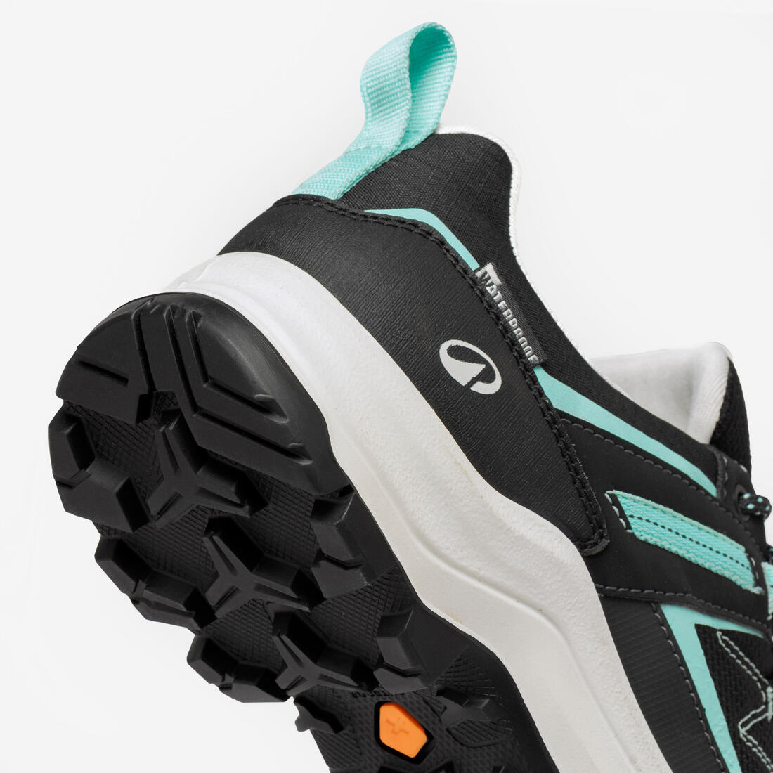 Chaussures de randonnée basses imperméables femme, MH100
