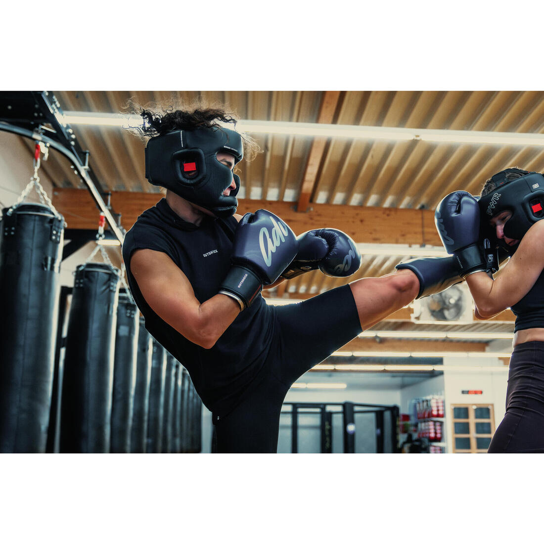Gants de kick-boxing et muay-thaï, bleu