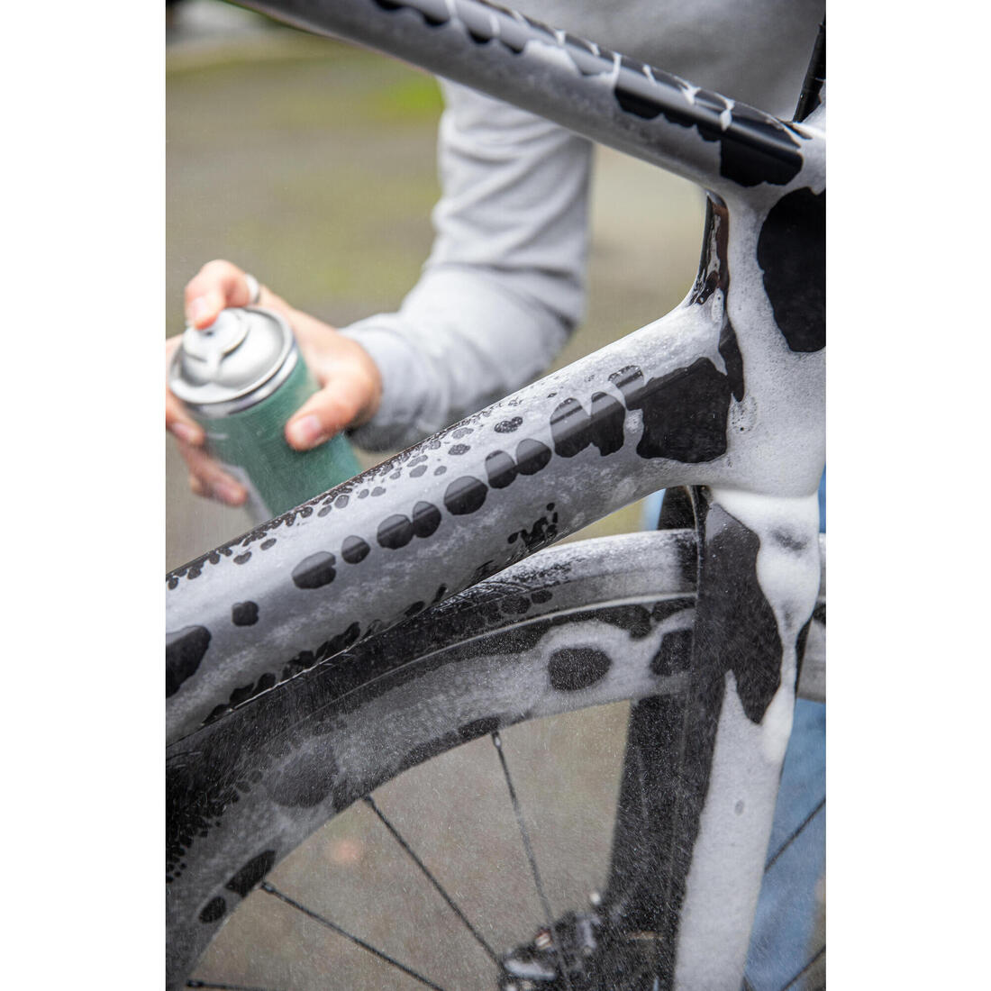 MOUSSE NETTOYANTE VELO SANS EAU AEROSOL 500 ML