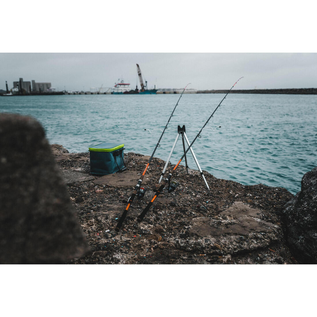 CANNE PÊCHE EN MER AU POSÉ DU BORD SEACOAST-5 390 telesco