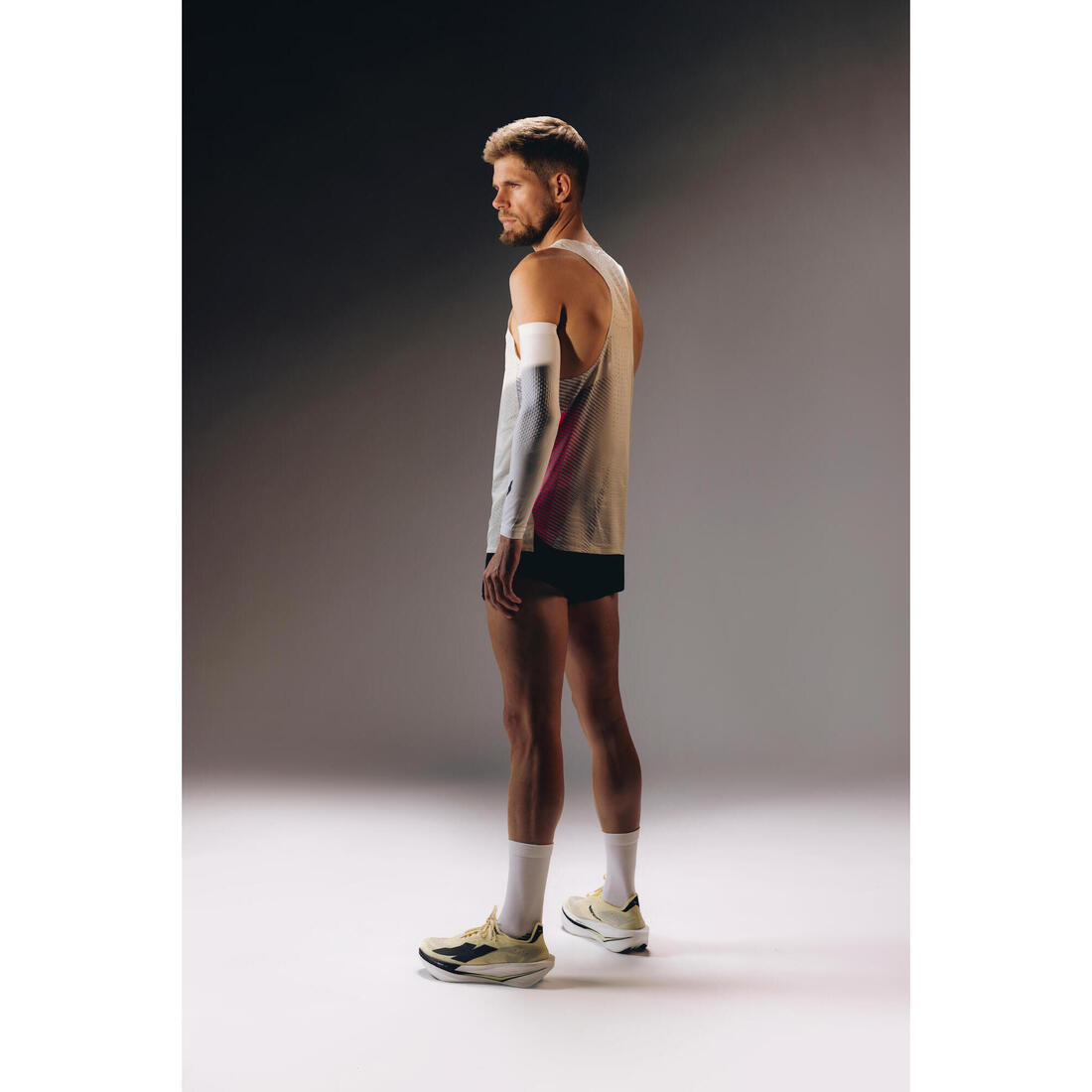 Débardeur de running Homme, Kiprun PROTEAM beige rose