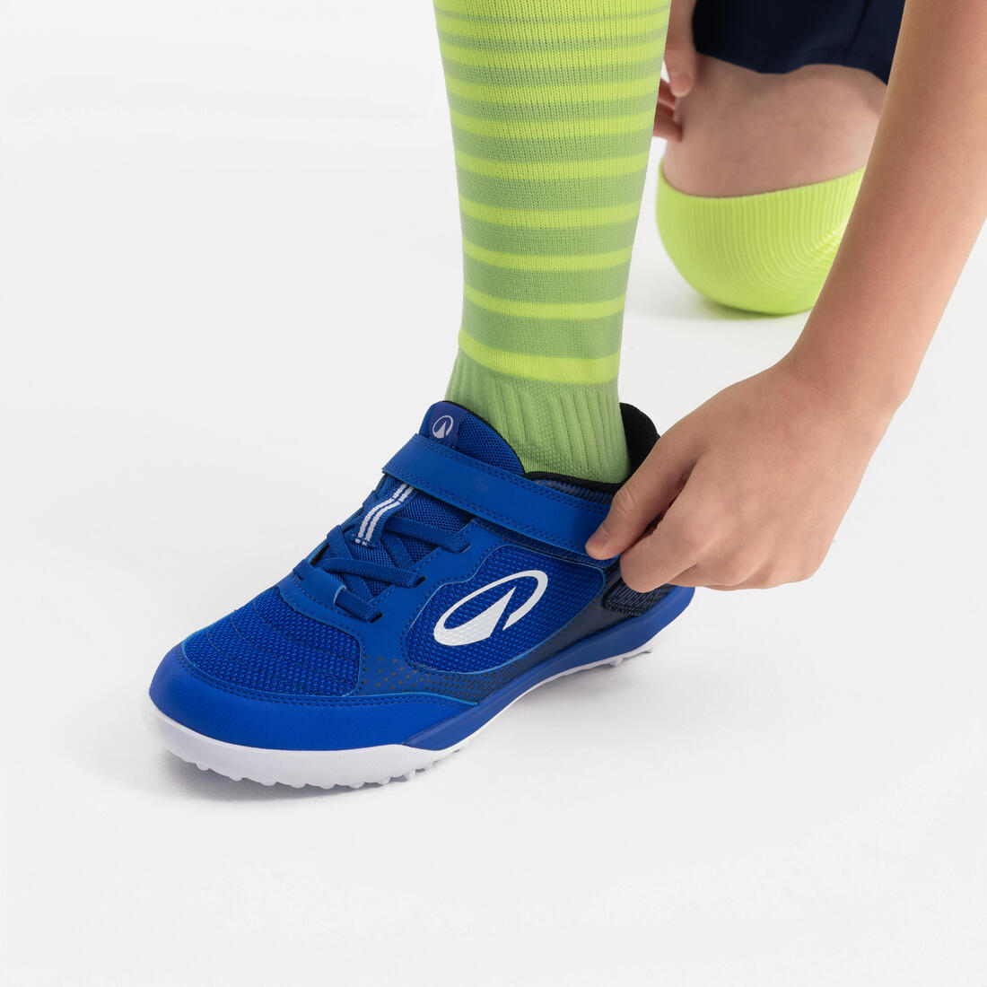 Chaussures de football sans lacet enfant, Eskudo Club Turf Easy bleu et