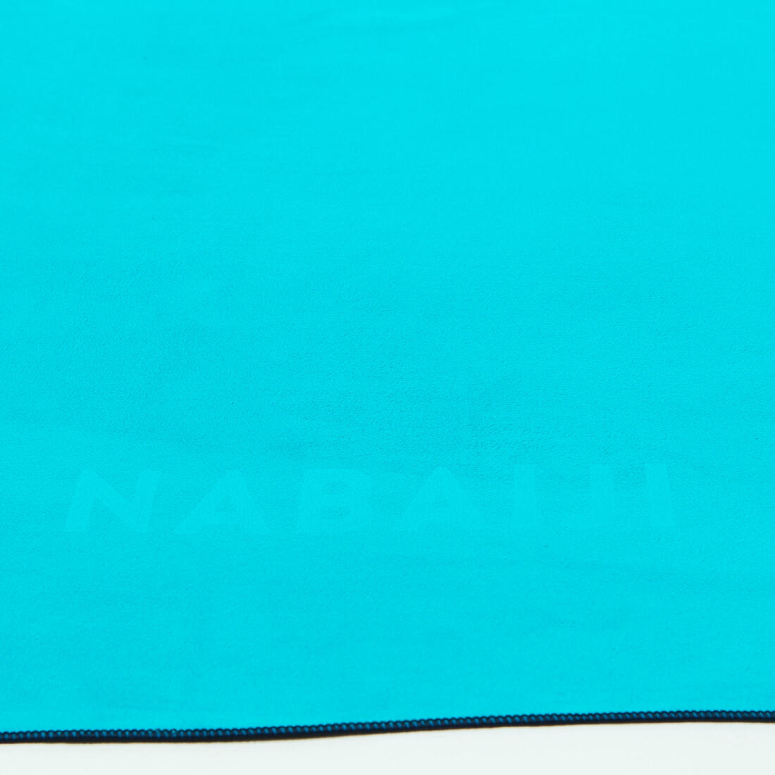 Serviette de bain microfibre double face bleu/vert  taille l 80 x 130 cm