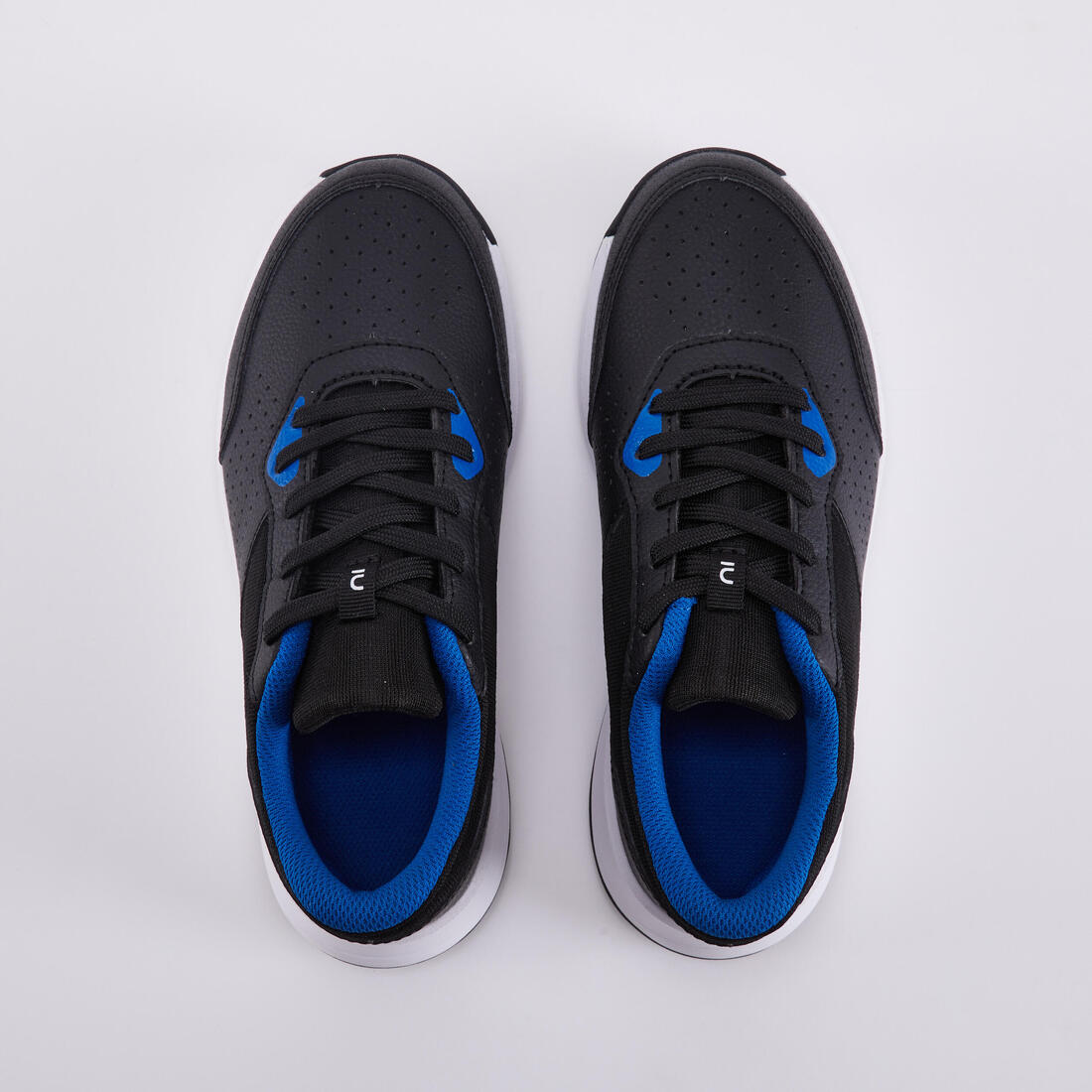 Chaussures de tennis à lacets Enfant - Essentiel