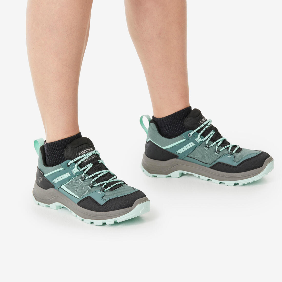 Chaussures de randonnée basses imperméables femme, MH100