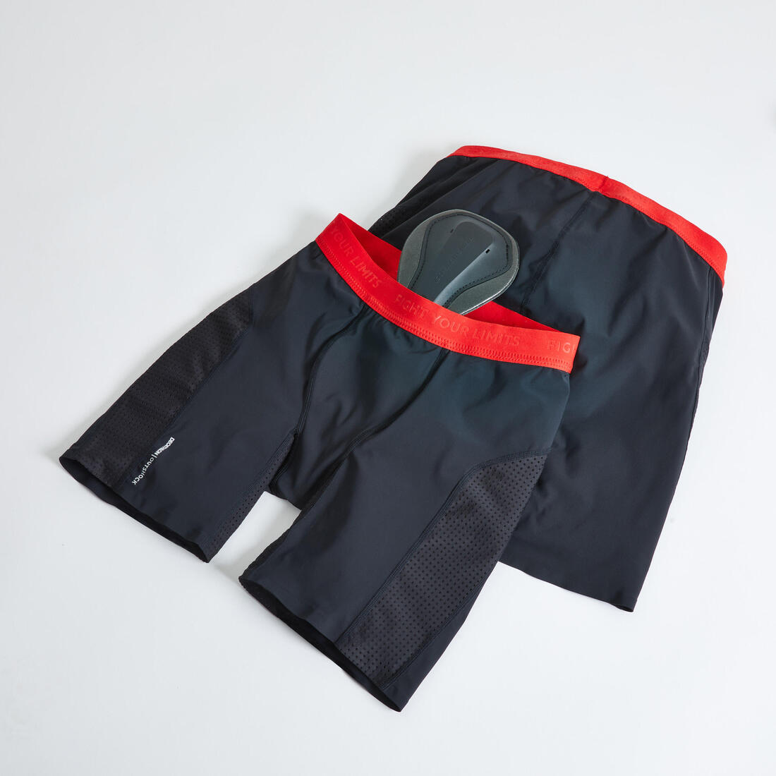 SHORT + PROTECTION PELVIENNE AMOVIBLE FEMME 500 – Default