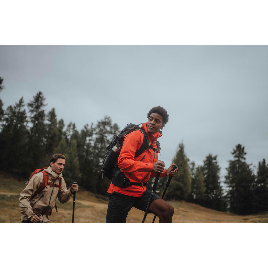 Veste imperméable et respirante de randonnée homme, MH500