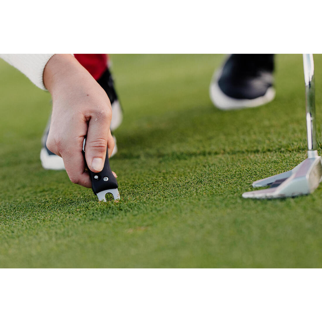 Relève pitch golf automatique - INESIS
