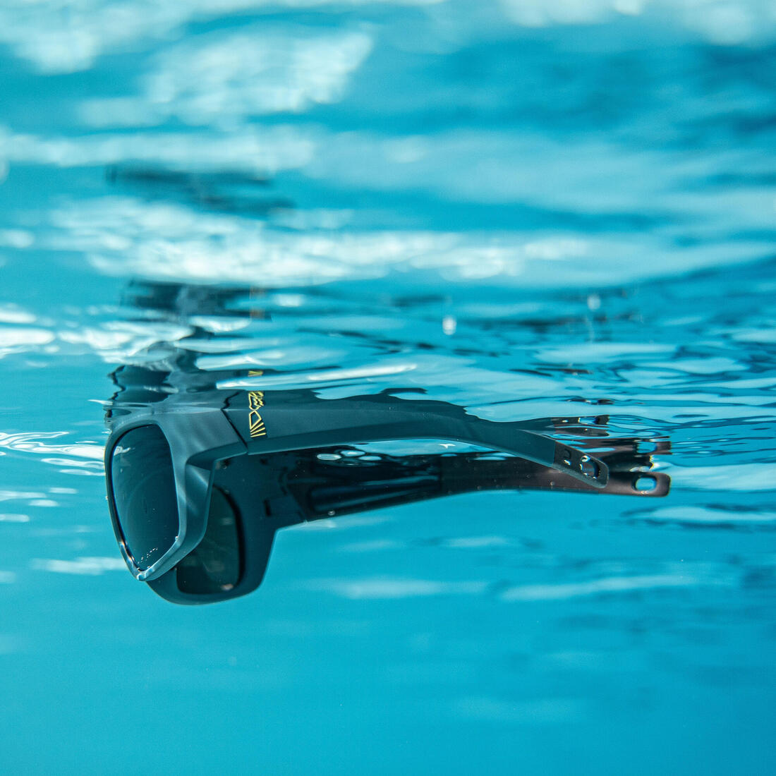 Lunettes de soleil polarisées flottantes voile adulte 500 taille M noir