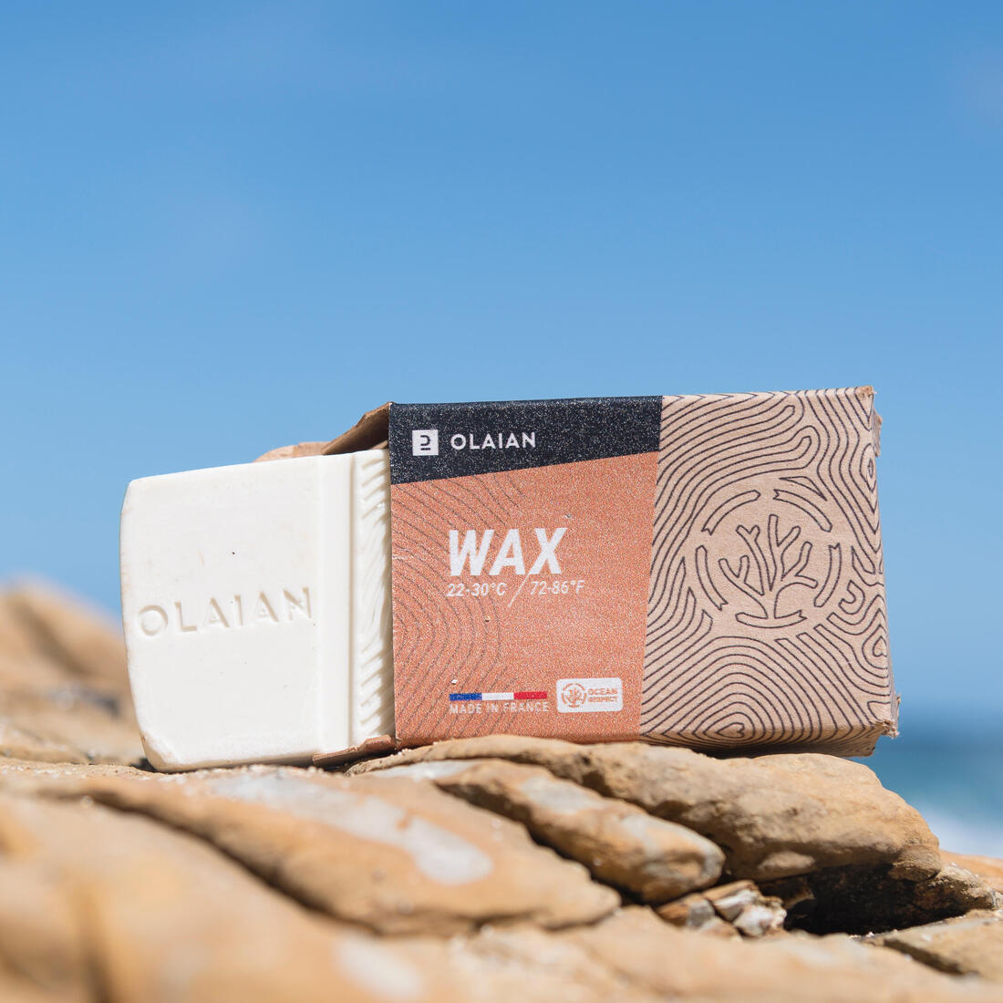 Surf wax d'origine naturelle pour  eau chaude de 22 à 30 °c.