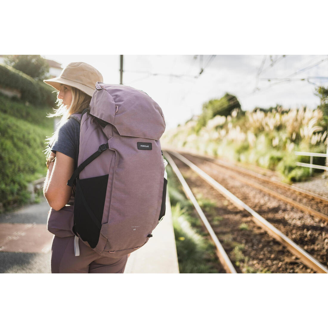 Sac à dos de voyage ouverture valise 60+6L femme, Travel 900 marron