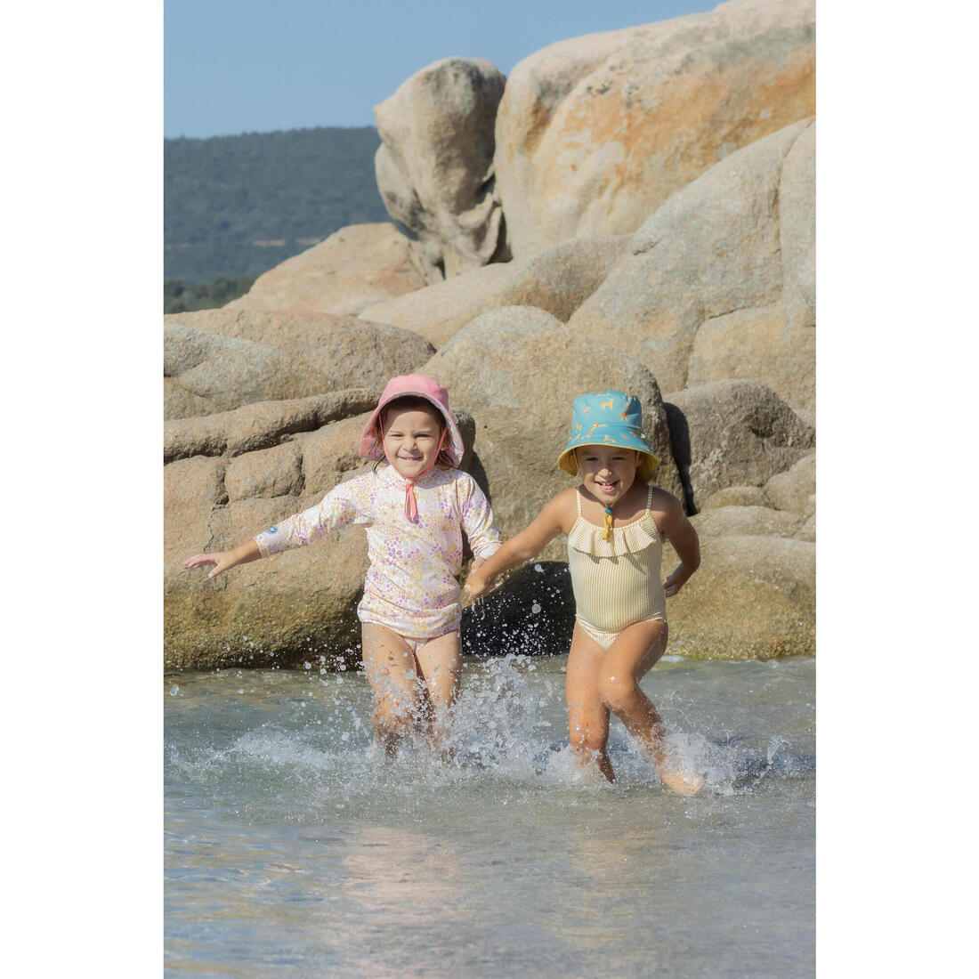 Maillot de bain bébé fille une pièce imprimé avec des volants