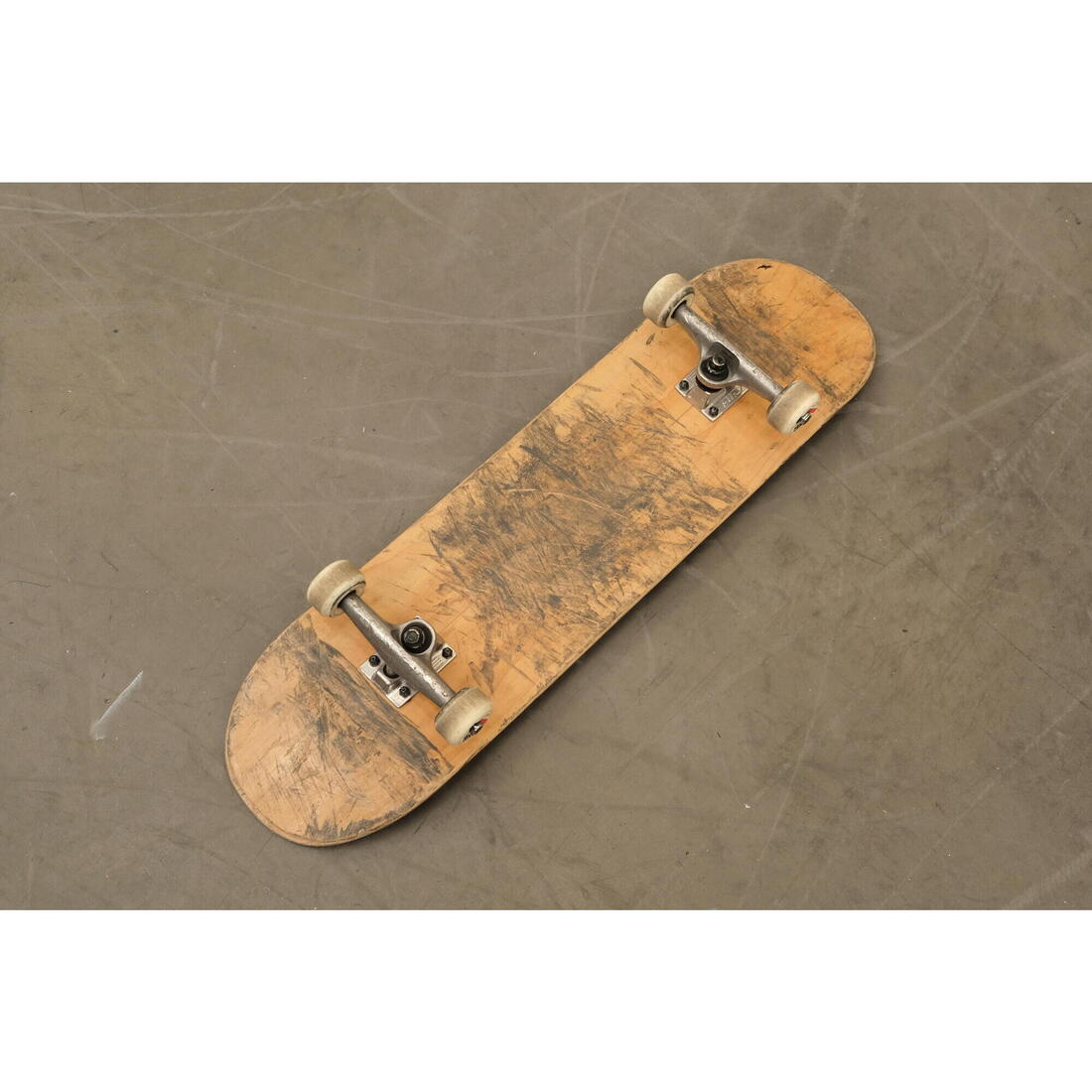 Planche de skate pre-grippee en erable dk100 taille 8.25"