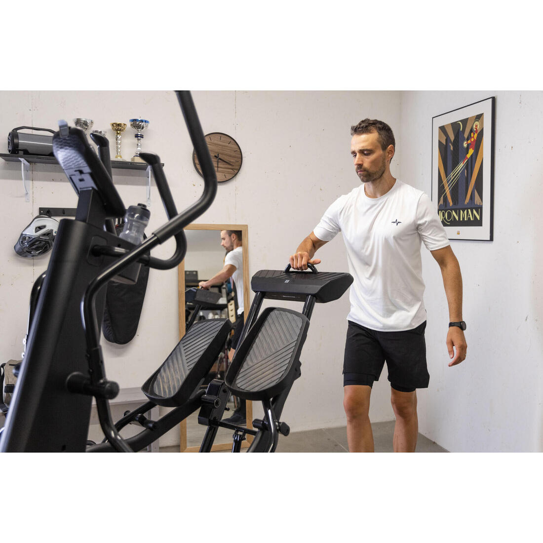 Elliptique roue avant 700 pliable, auto-alimenté et connecté
