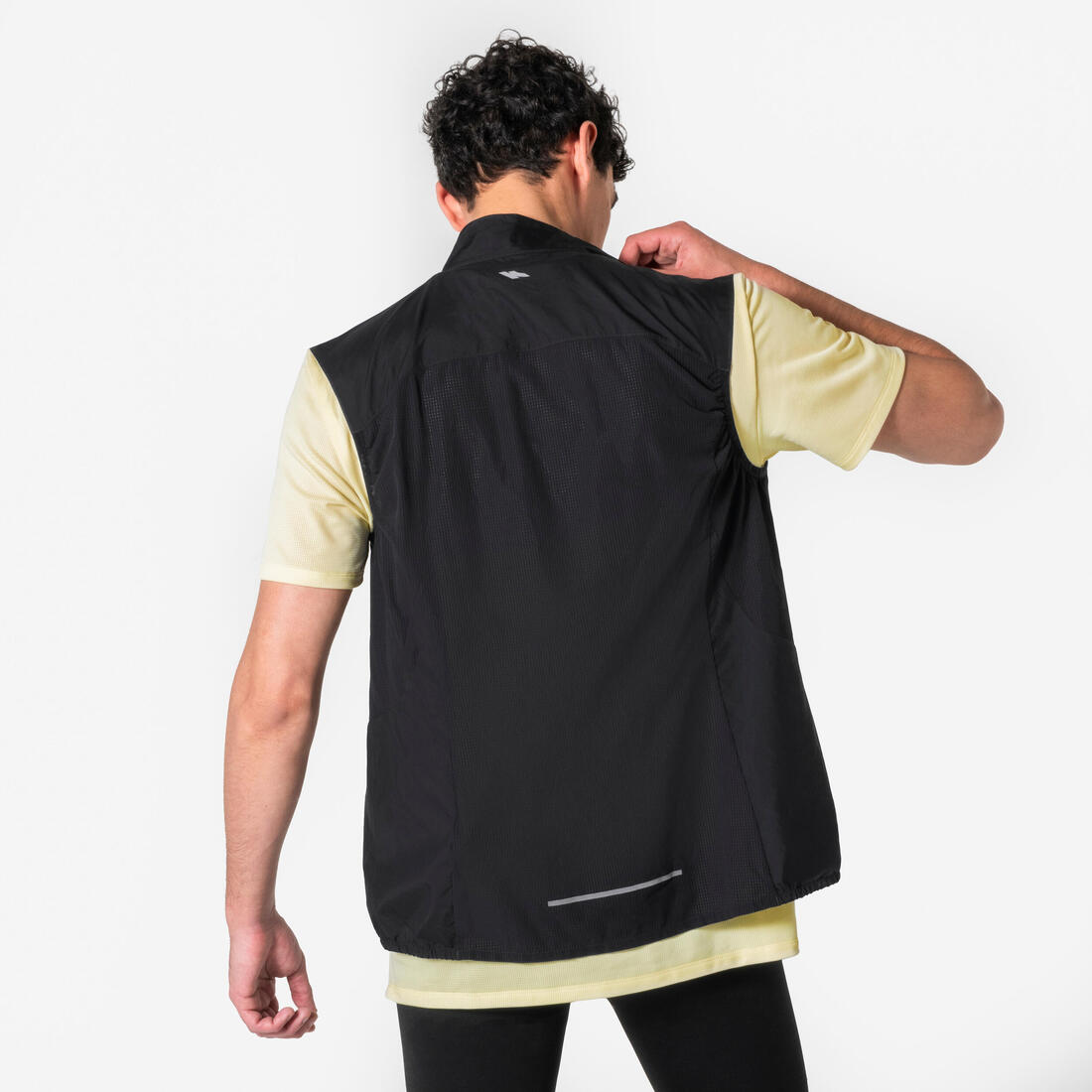 Veste de running coupe vent sans manche Homme, KIPRUN Run 500 noire